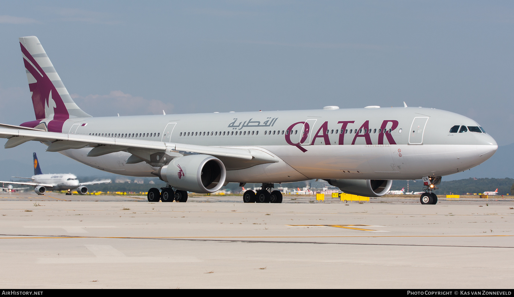 Aircraft Photo of A7-AEN | Airbus A330-302 | Qatar Airways | AirHistory.net #235577