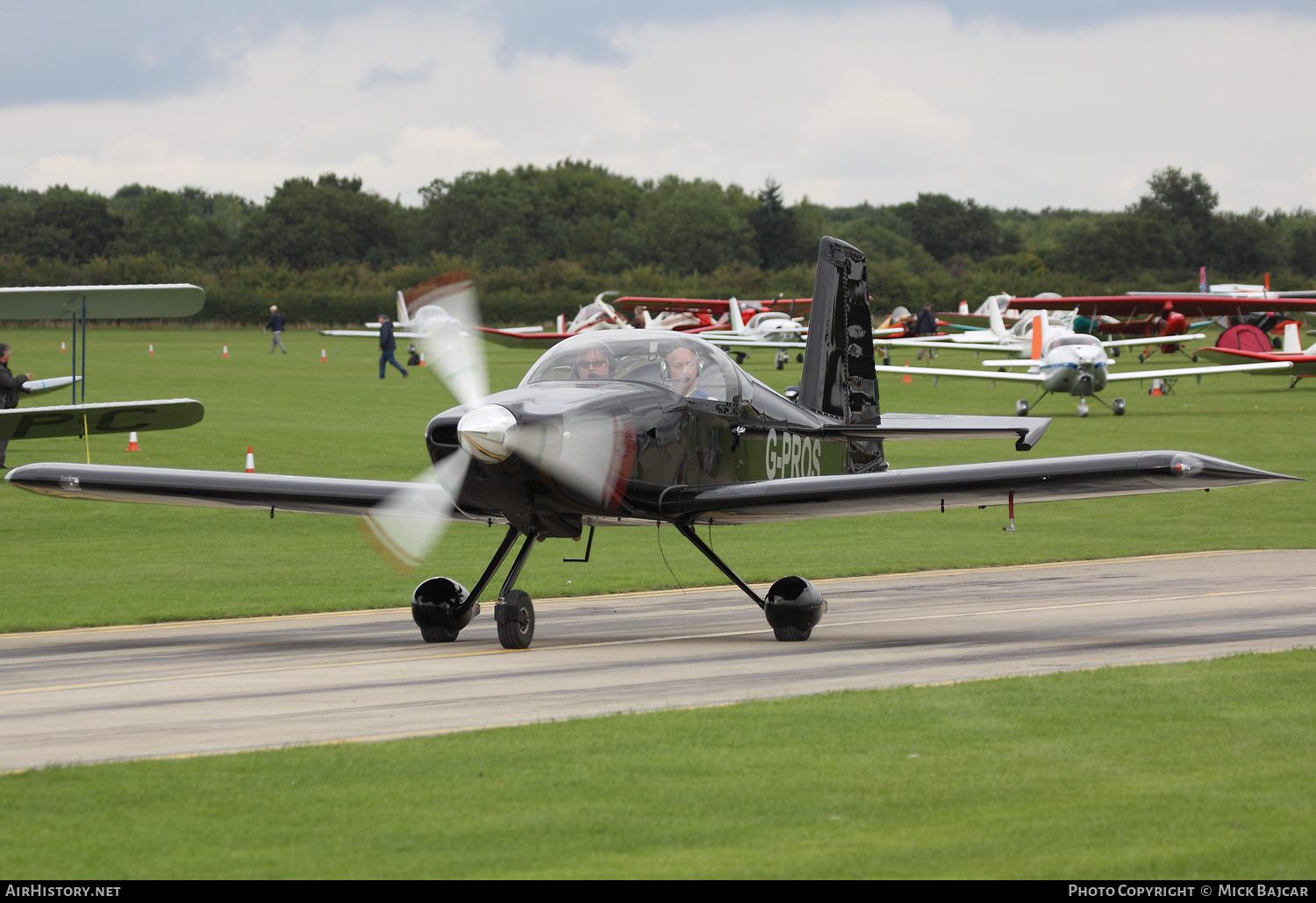 Aircraft Photo of G-PROS | Van's RV-7A | AirHistory.net #235584