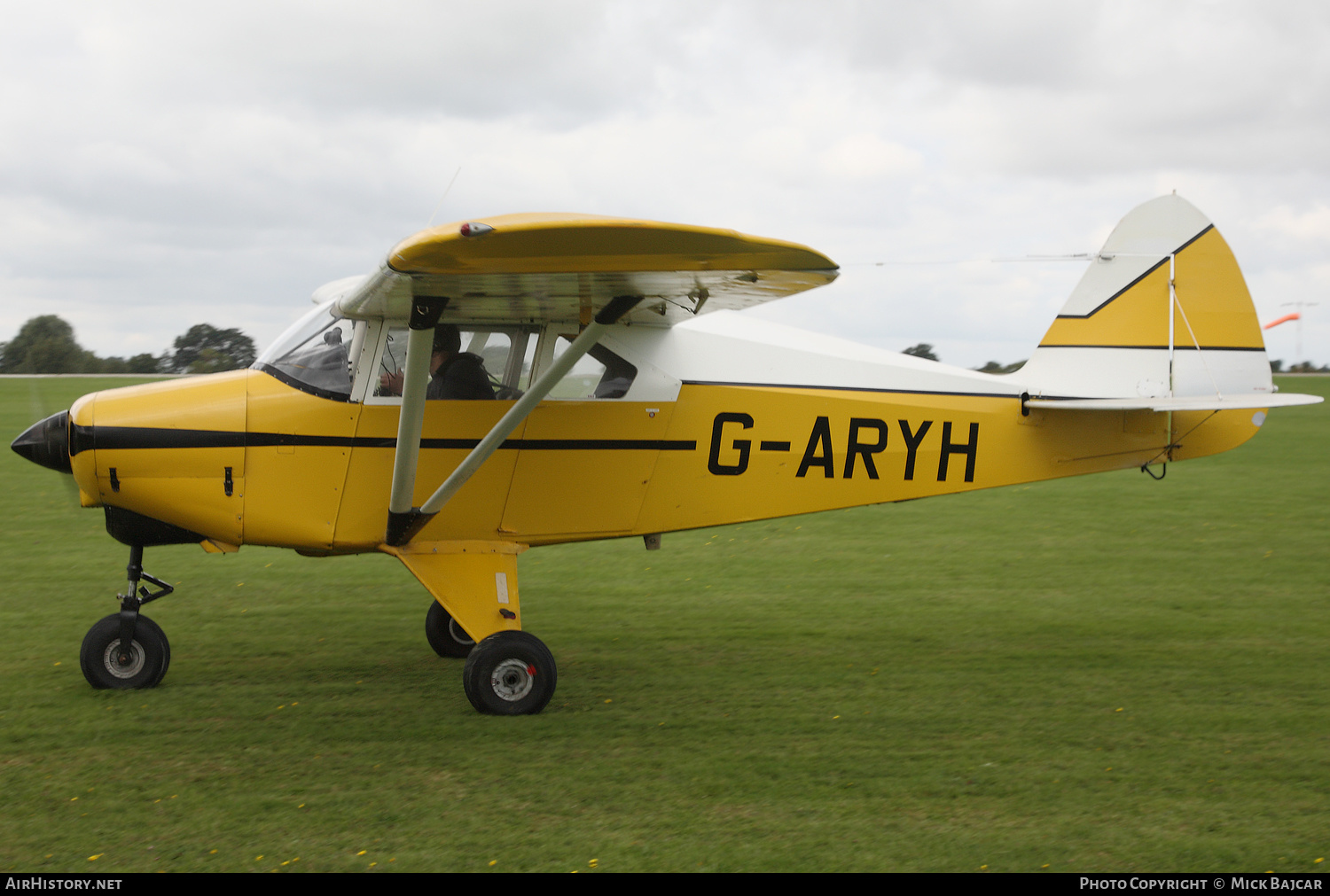 Aircraft Photo of G-ARYH | Piper PA-22-160 Tri-Pacer | AirHistory.net #235595