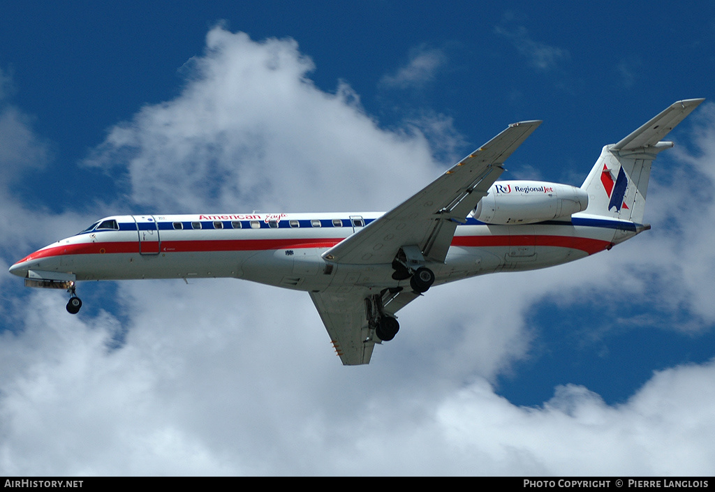 Aircraft Photo of N705AE | Embraer ERJ-135LR (EMB-135LR) | American Eagle | AirHistory.net #235663