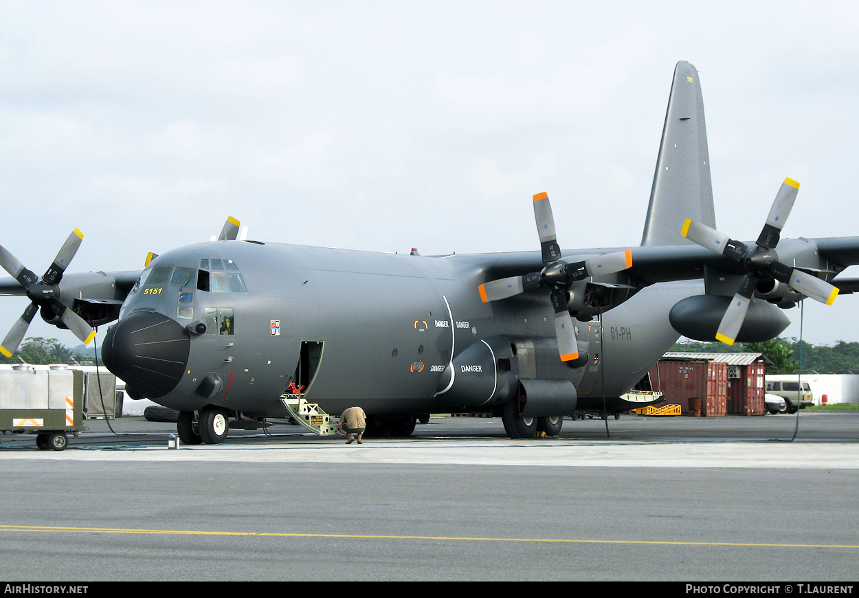 Aircraft Photo of 5151 | Lockheed C-130H-30 Hercules (L-382) | France - Air Force | AirHistory.net #235678