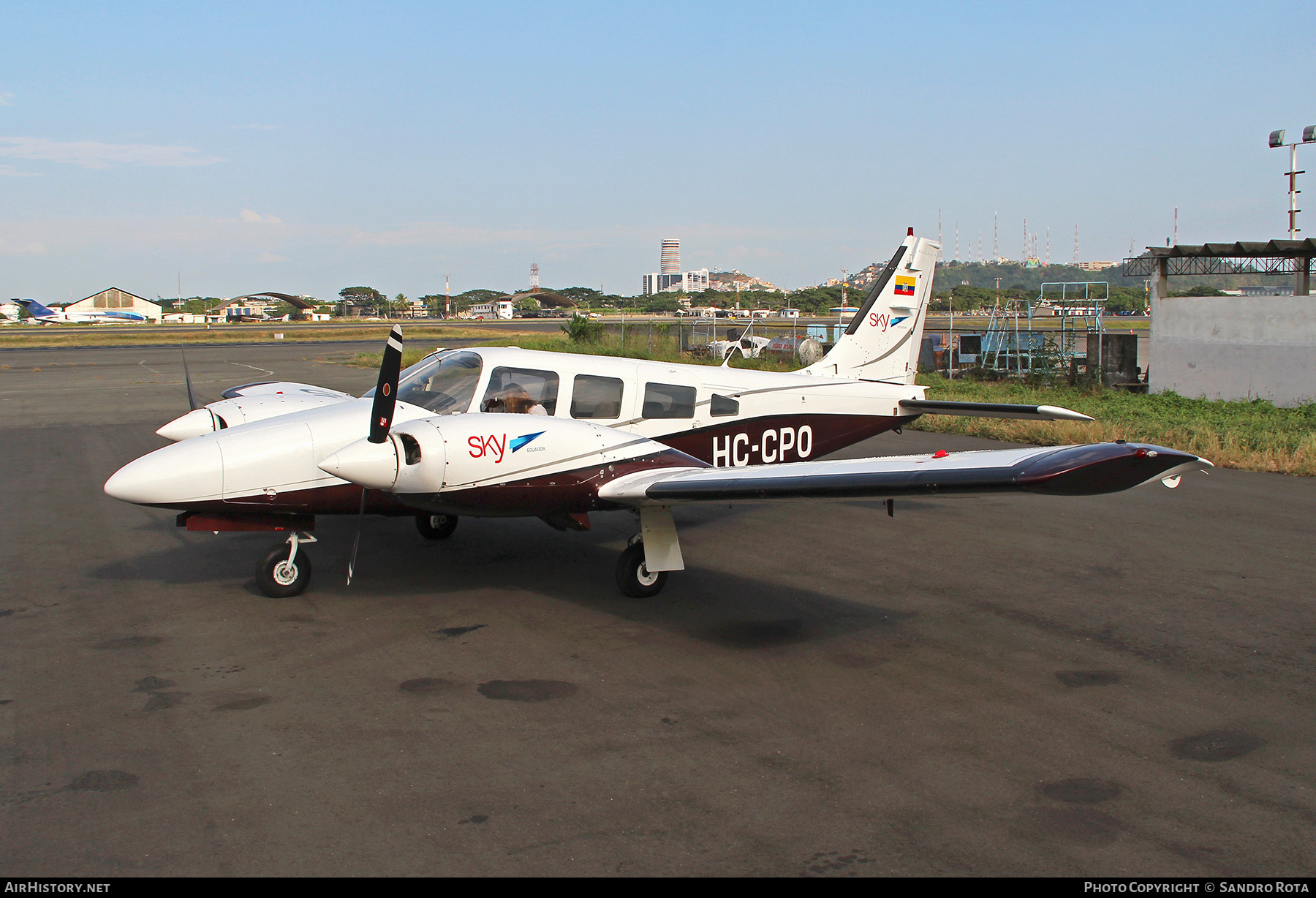 Aircraft Photo of HC-CPO | Piper PA-34-200T Seneca II | Sky Ecuador | AirHistory.net #235720