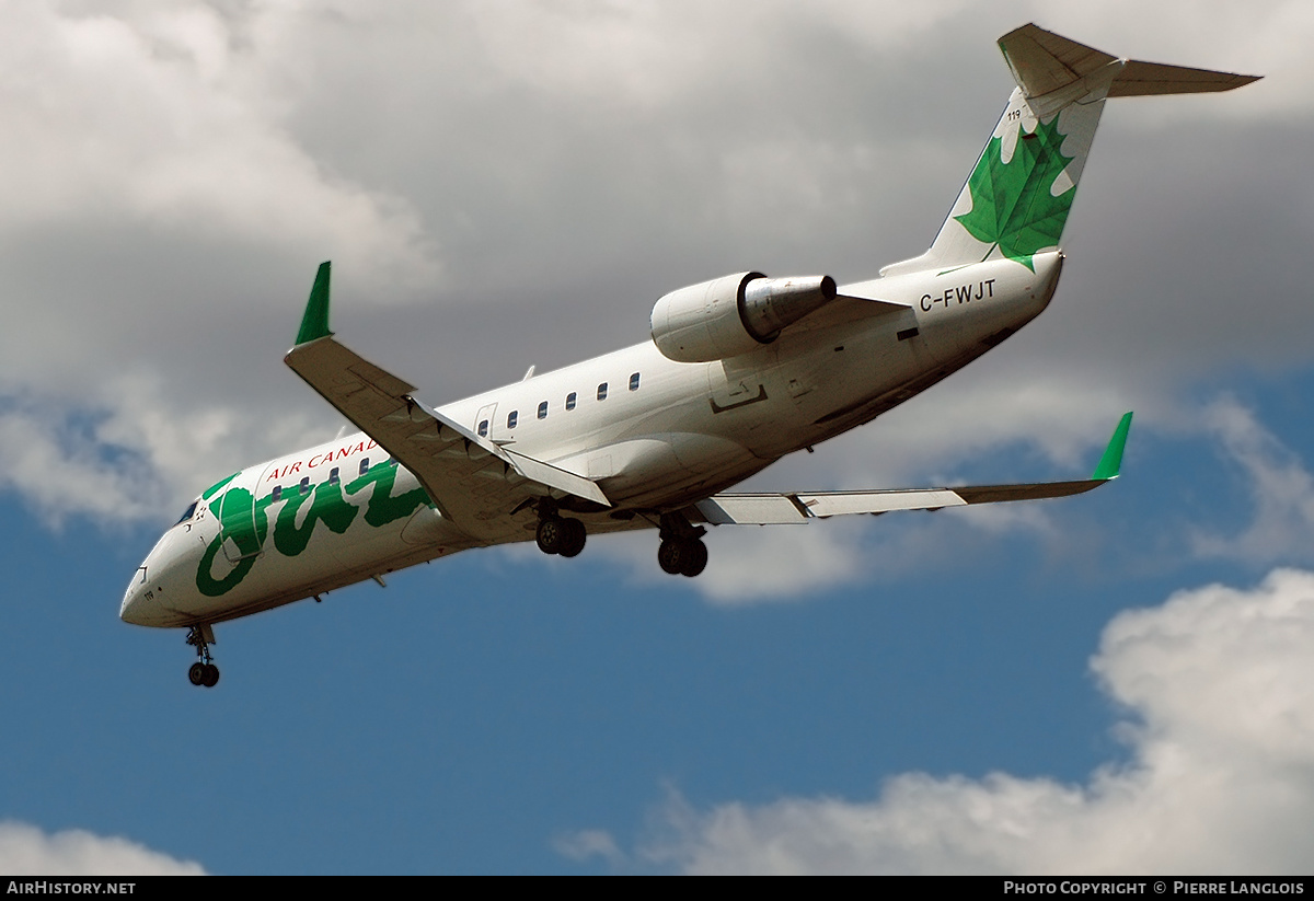 Aircraft Photo of C-FWJT | Canadair CRJ-100ER (CL-600-2B19) | Air Canada Jazz | AirHistory.net #235726