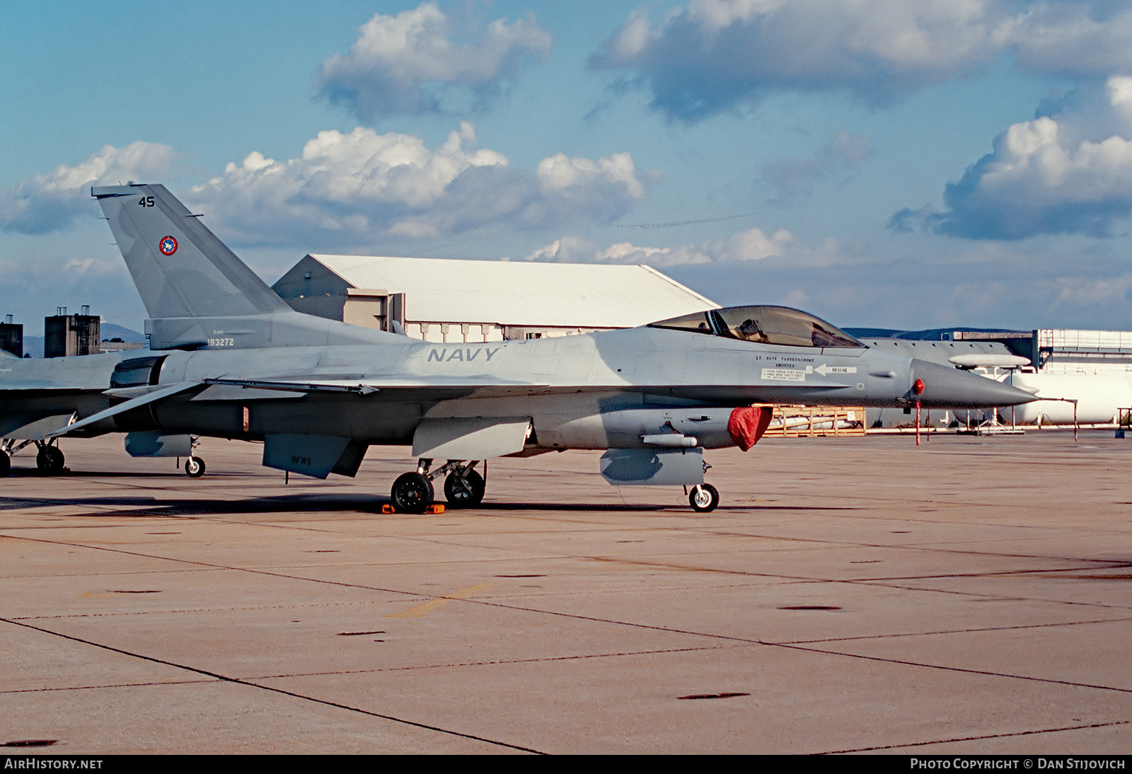 Aircraft Photo of 163272 | General Dynamics F-16N Fighting Falcon | USA - Navy | AirHistory.net #235757