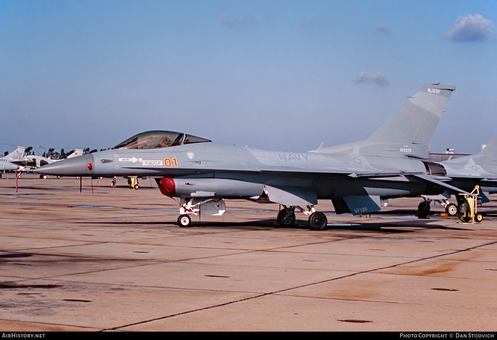 Aircraft Photo of 163275 | General Dynamics F-16N Fighting Falcon | USA - Navy | AirHistory.net #235764