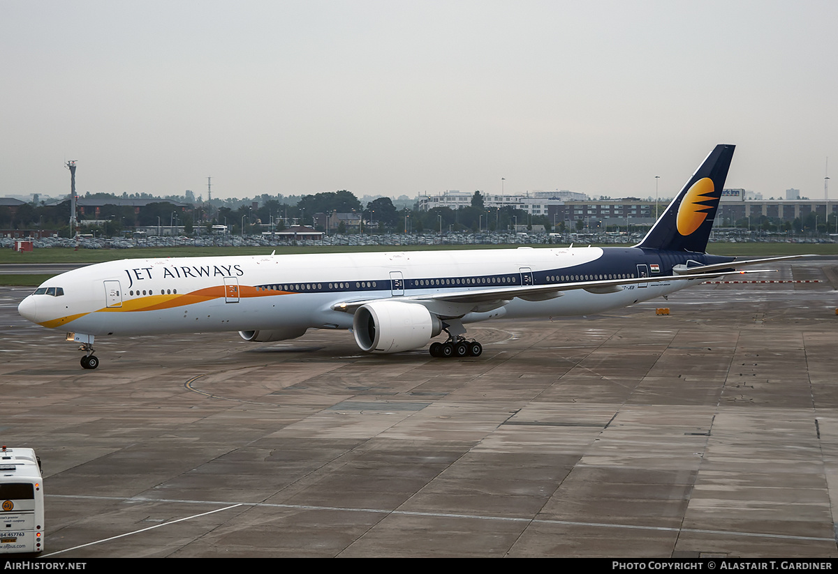 Aircraft Photo of VT-JEB | Boeing 777-35R/ER | Jet Airways | AirHistory.net #235779