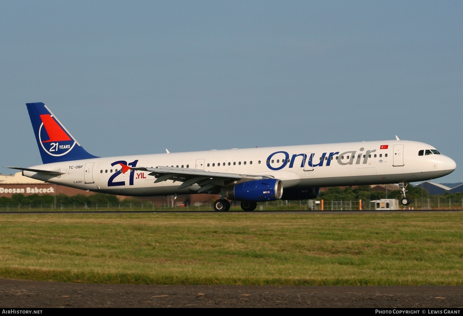 Aircraft Photo of TC-OBF | Airbus A321-231 | Onur Air | AirHistory.net #235922