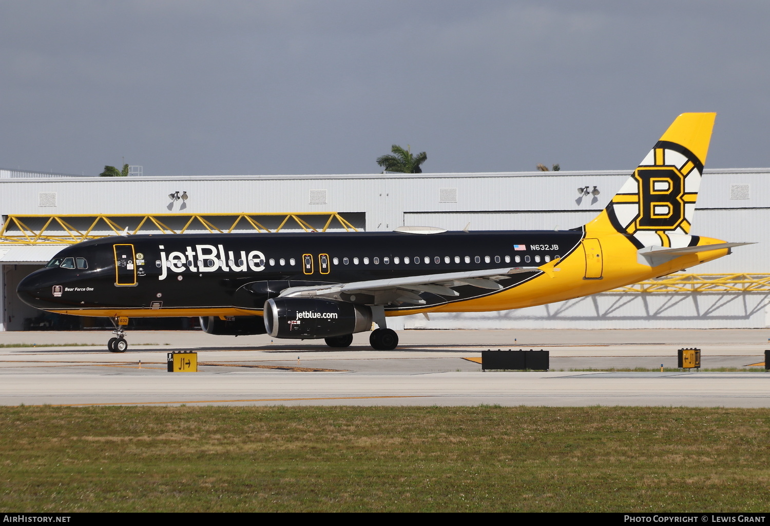 Aircraft Photo of N632JB | Airbus A320-232 | JetBlue Airways | AirHistory.net #235992