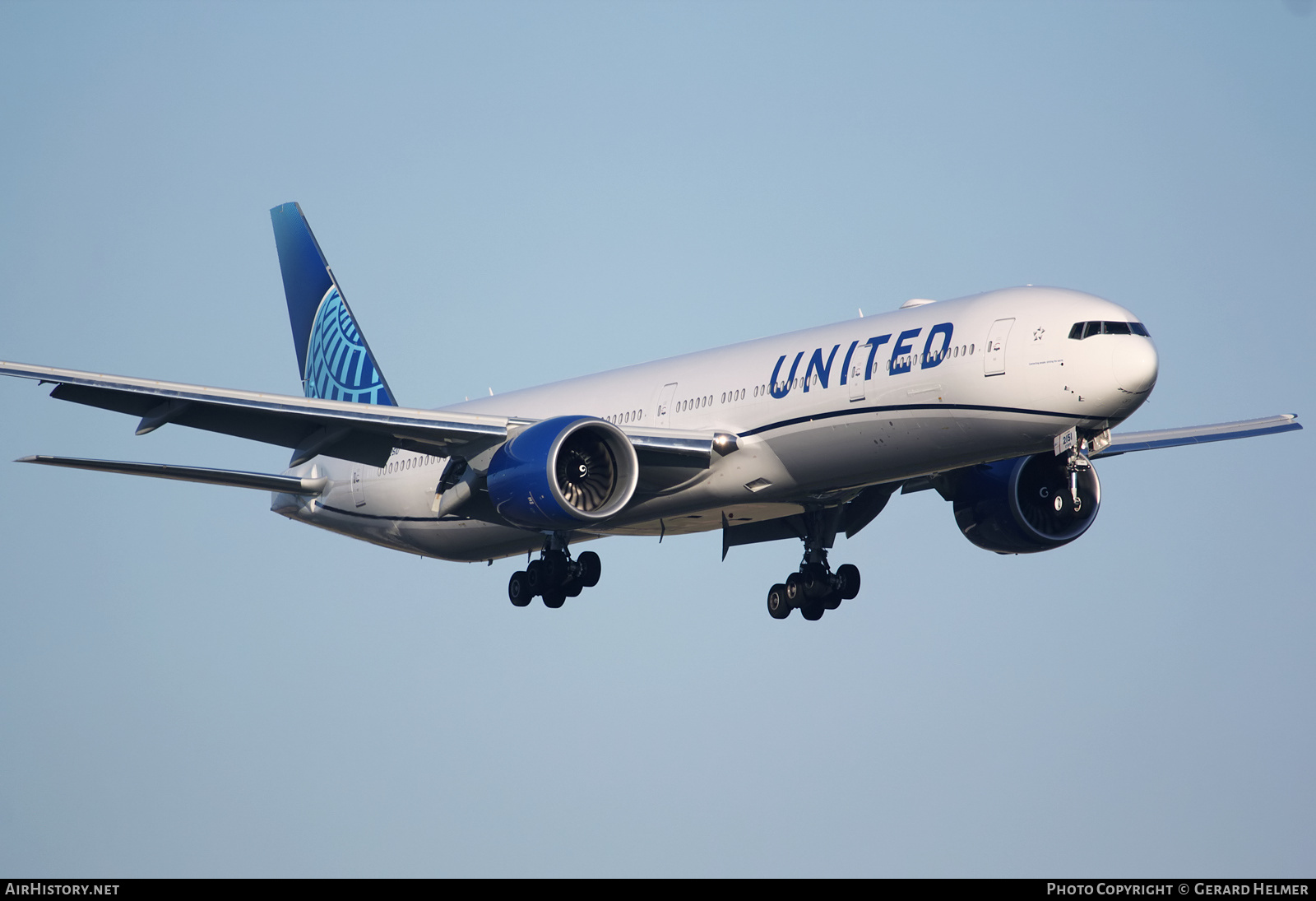 Aircraft Photo of N2251U | Boeing 777-300/ER | United Airlines | AirHistory.net #236006