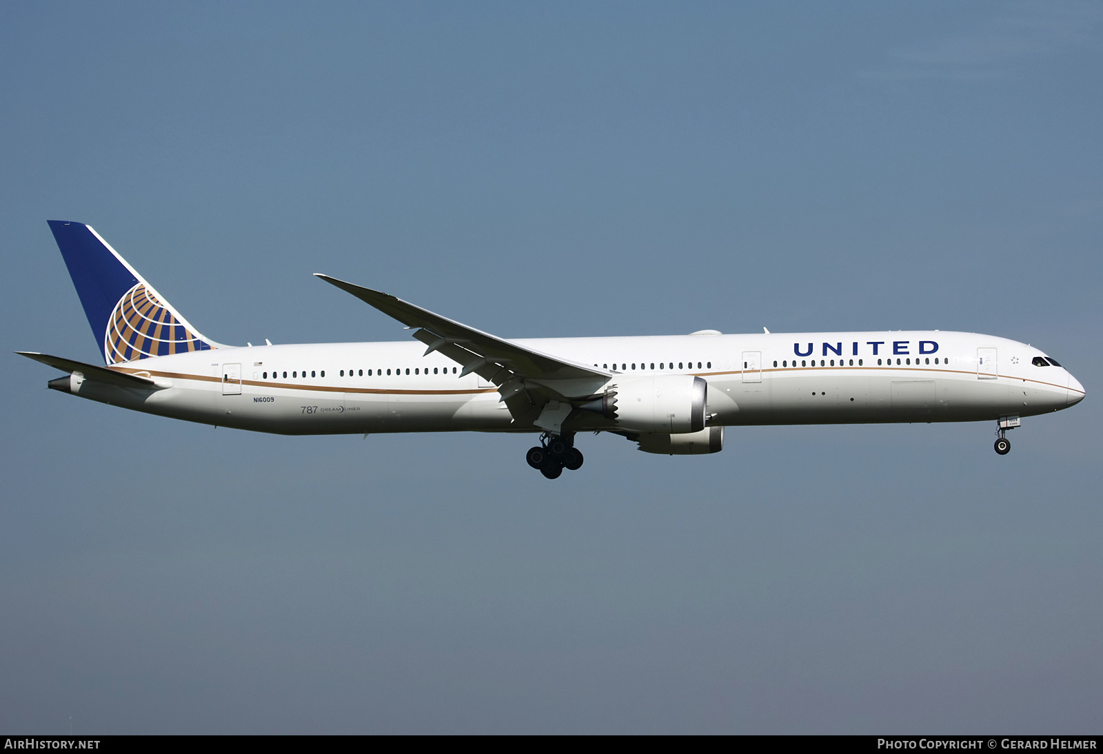 Aircraft Photo of N16009 | Boeing 787-10 Dreamliner | United Airlines | AirHistory.net #236041