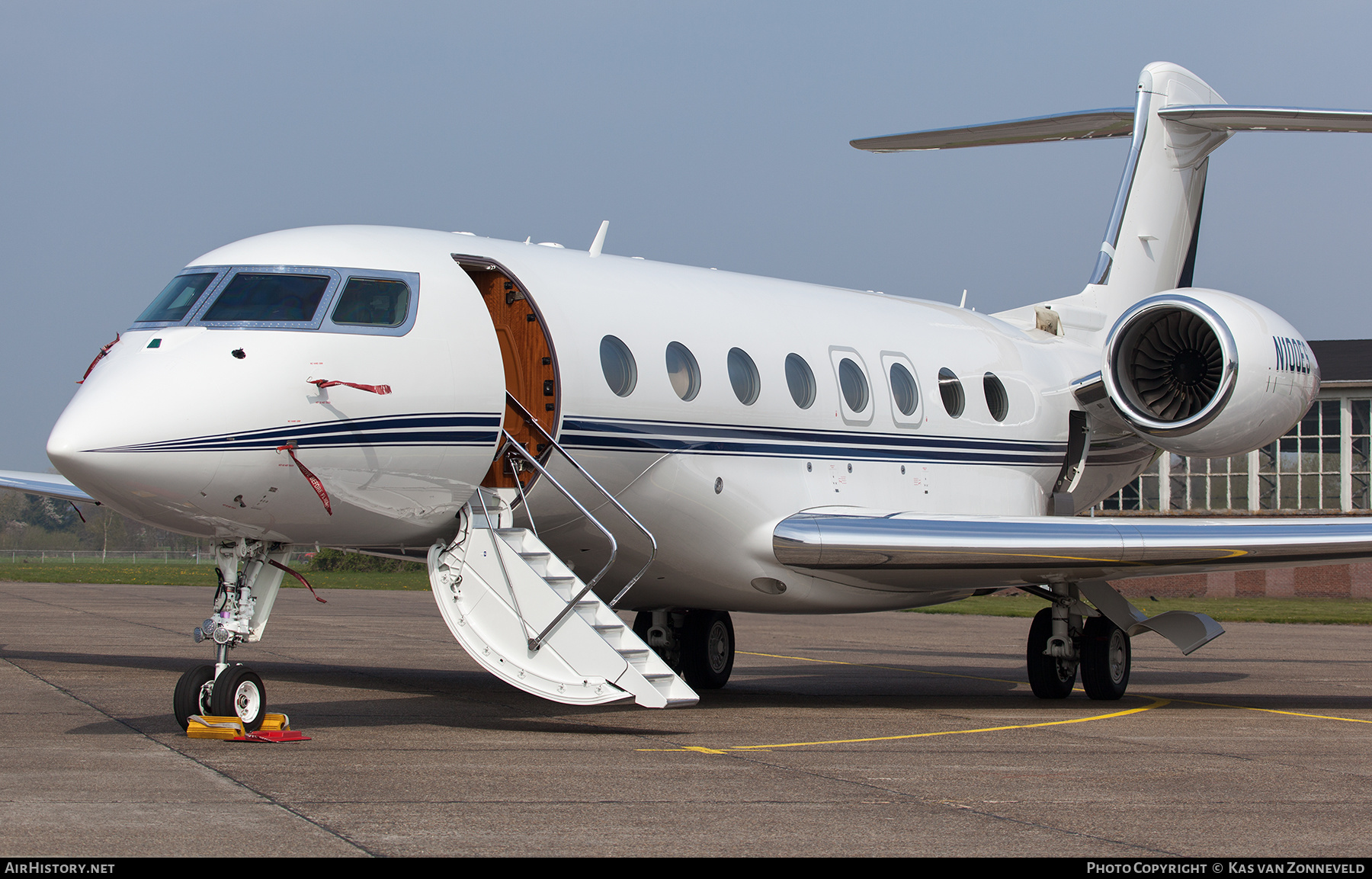 Aircraft Photo of N100ES | Gulfstream Aerospace G650 (G-VI) | AirHistory.net #236141