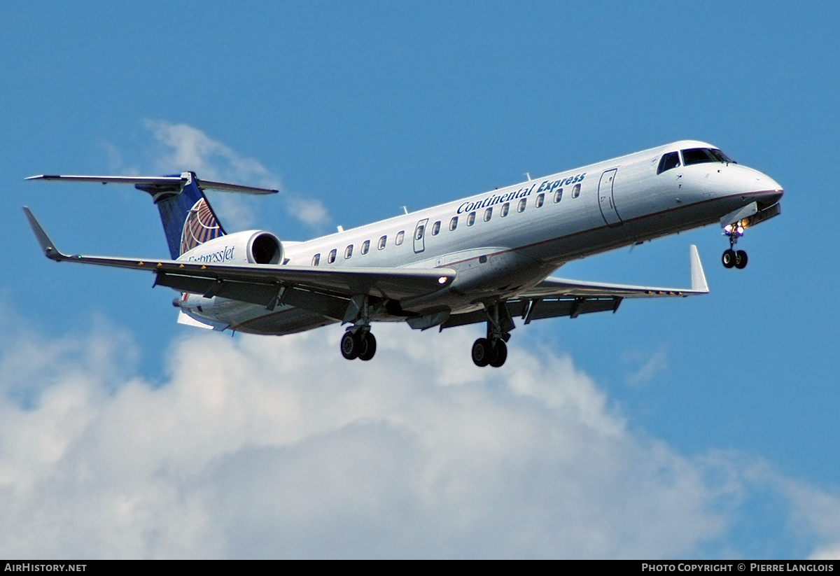 Aircraft Photo of N17159 | Embraer ERJ-145XR (EMB-145XR) | Continental Express | AirHistory.net #236207