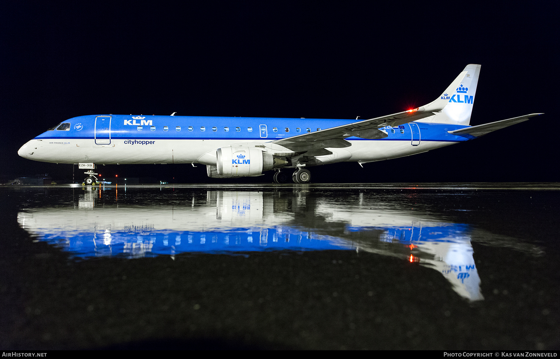 Aircraft Photo of PH-EZH | Embraer 190STD (ERJ-190-100STD) | KLM Cityhopper | AirHistory.net #236330