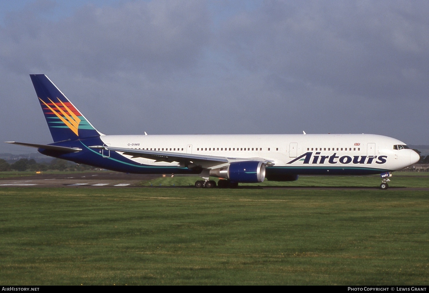 Aircraft Photo of G-DIMB | Boeing 767-31K/ER | Airtours International | AirHistory.net #236420