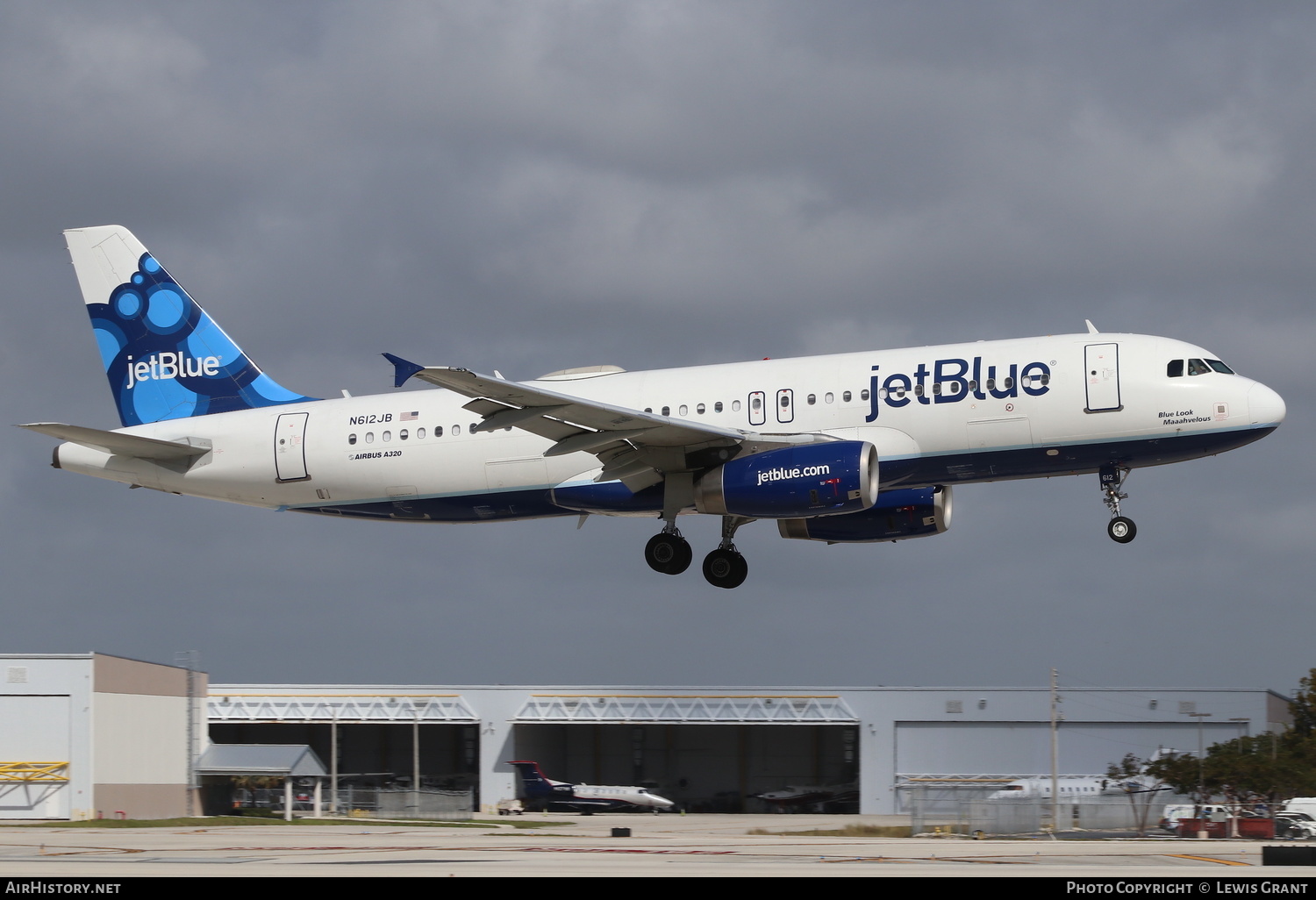 Aircraft Photo of N612JB | Airbus A320-232 | JetBlue Airways | AirHistory.net #236427