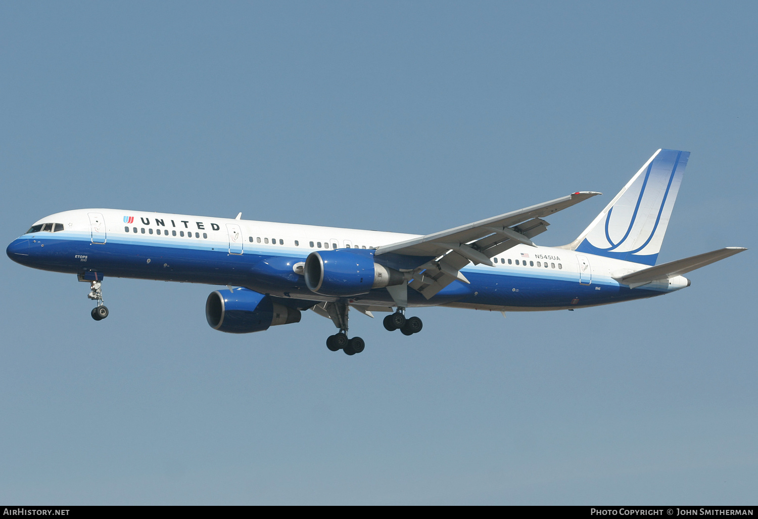Aircraft Photo of N545UA | Boeing 757-222 | United Airlines | AirHistory.net #236496