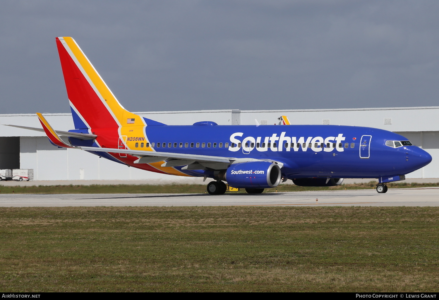 Aircraft Photo of N208WN | Boeing 737-7H4 | Southwest Airlines | AirHistory.net #236564