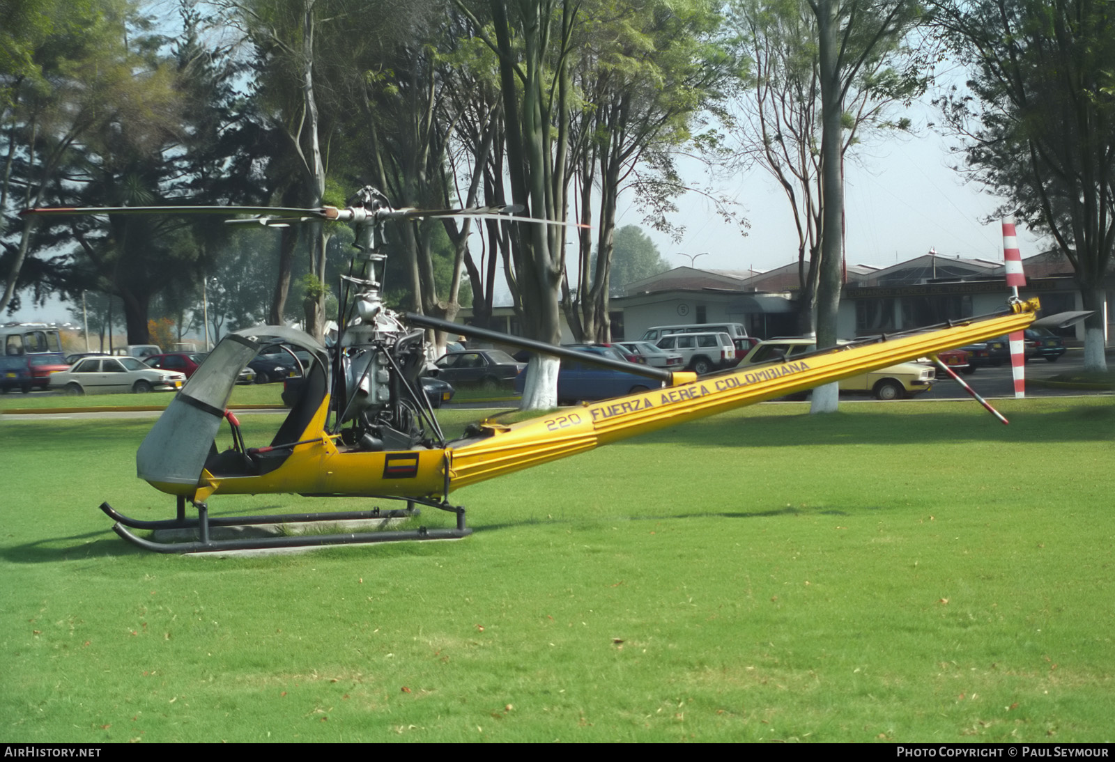 Aircraft Photo of 220 | Hiller UH-12B | Colombia - Air Force | AirHistory.net #236597