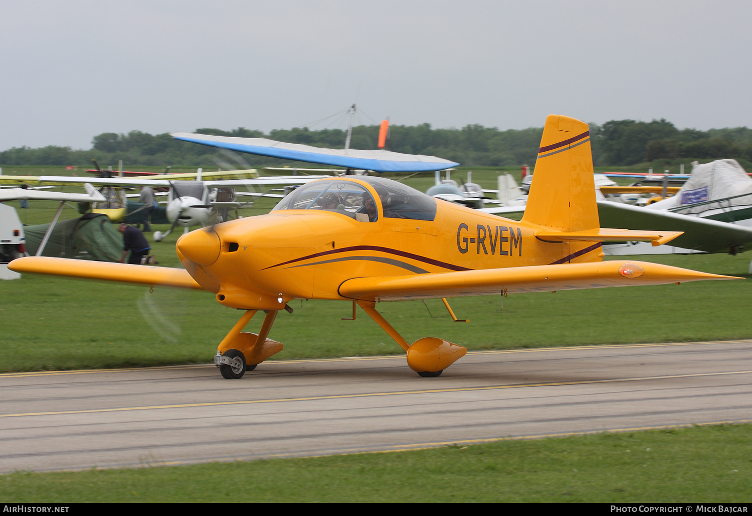 Aircraft Photo of G-RVEM | Van's RV-7A | AirHistory.net #236717