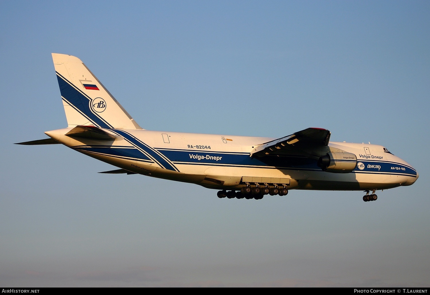 Aircraft Photo of RA-82044 | Antonov An-124-100 Ruslan | Volga-Dnepr Airlines | AirHistory.net #236750