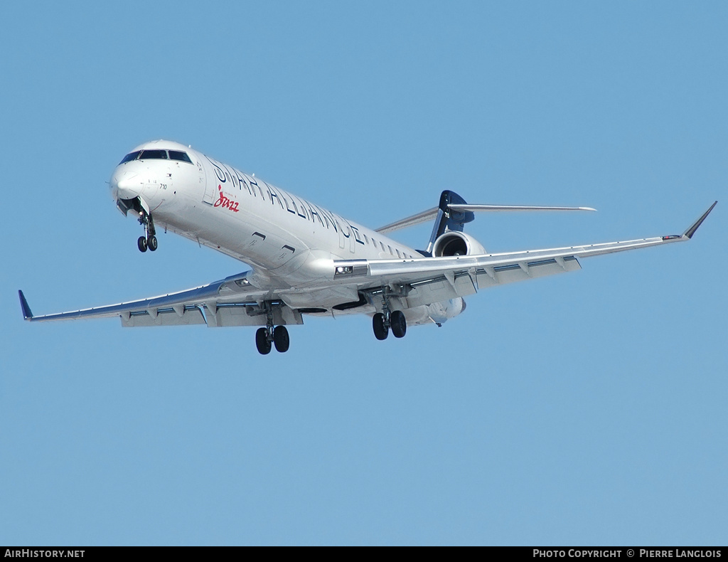 Aircraft Photo of C-FUJZ | Bombardier CRJ-900 (CL-600-2D24) | Air Canada Jazz | AirHistory.net #236794