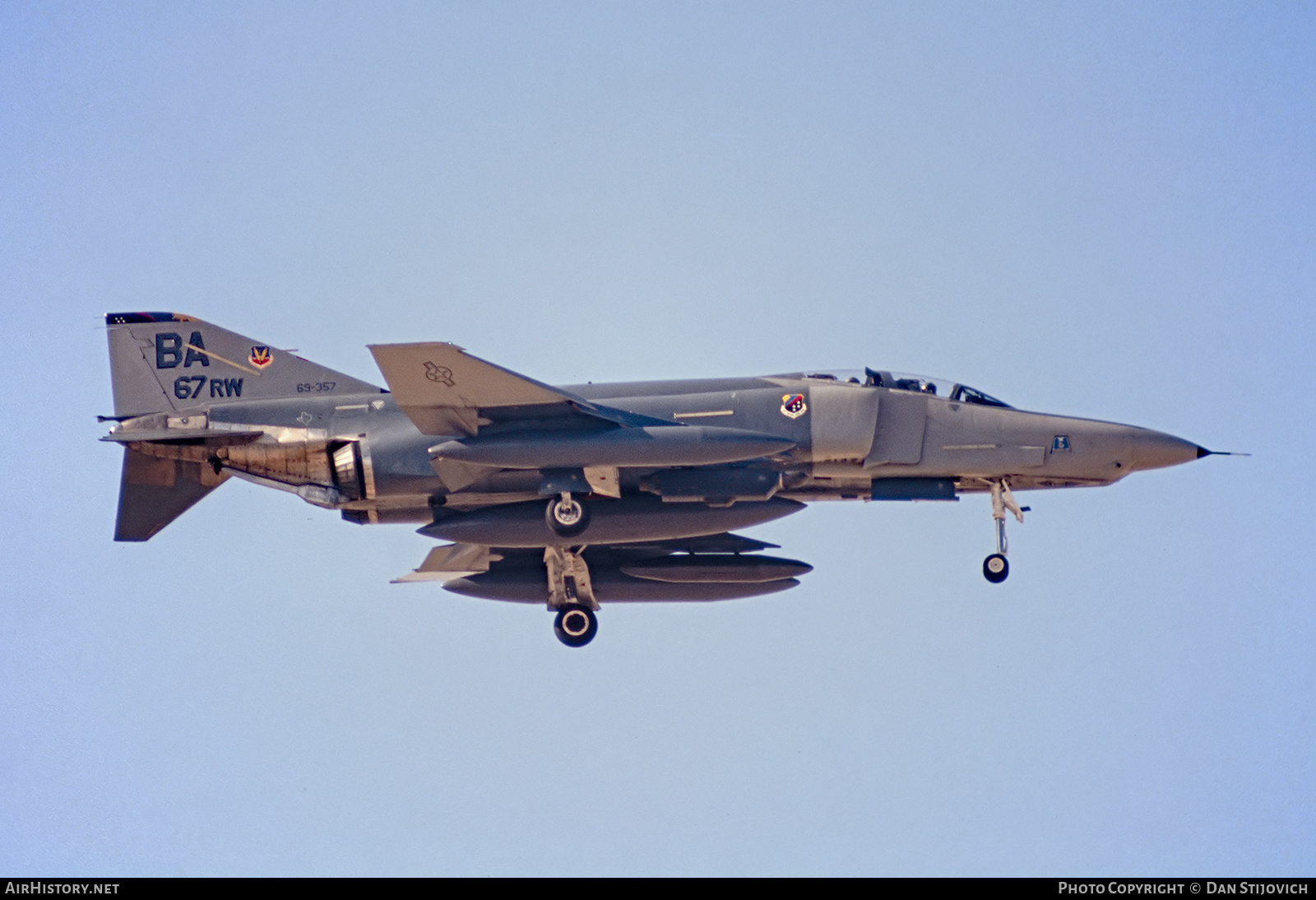 Aircraft Photo of 69-0357 / 69-357 | McDonnell Douglas RF-4C Phantom II | USA - Air Force | AirHistory.net #236854