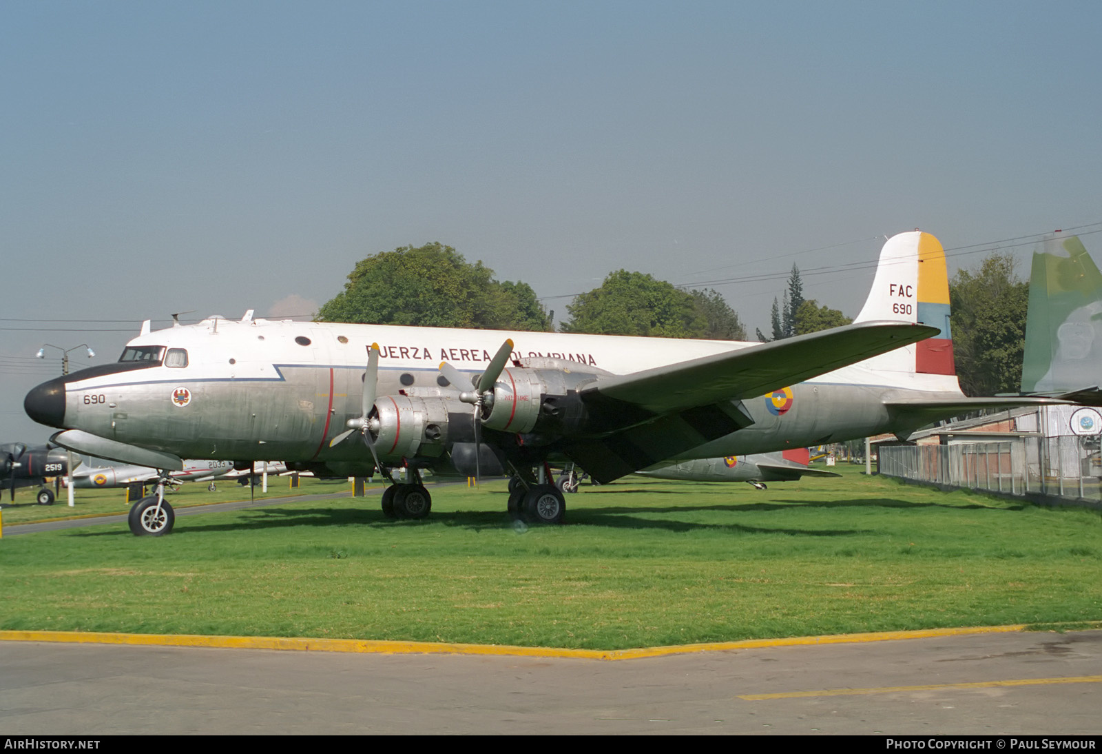 Aircraft Photo of FAC690 | Douglas DC-4-1009 | Colombia - Air Force | AirHistory.net #236868