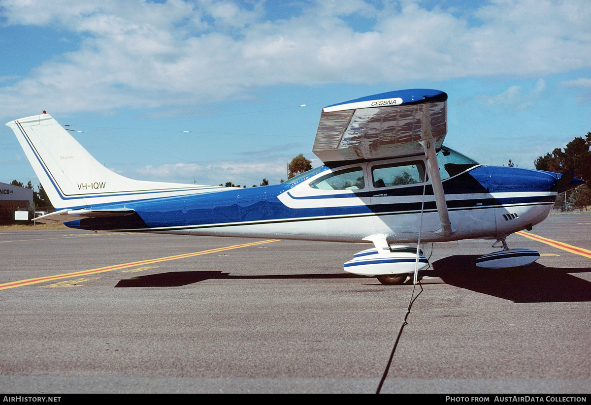 Aircraft Photo of VH-IQW | Cessna 182P Skylane | AirHistory.net #236922