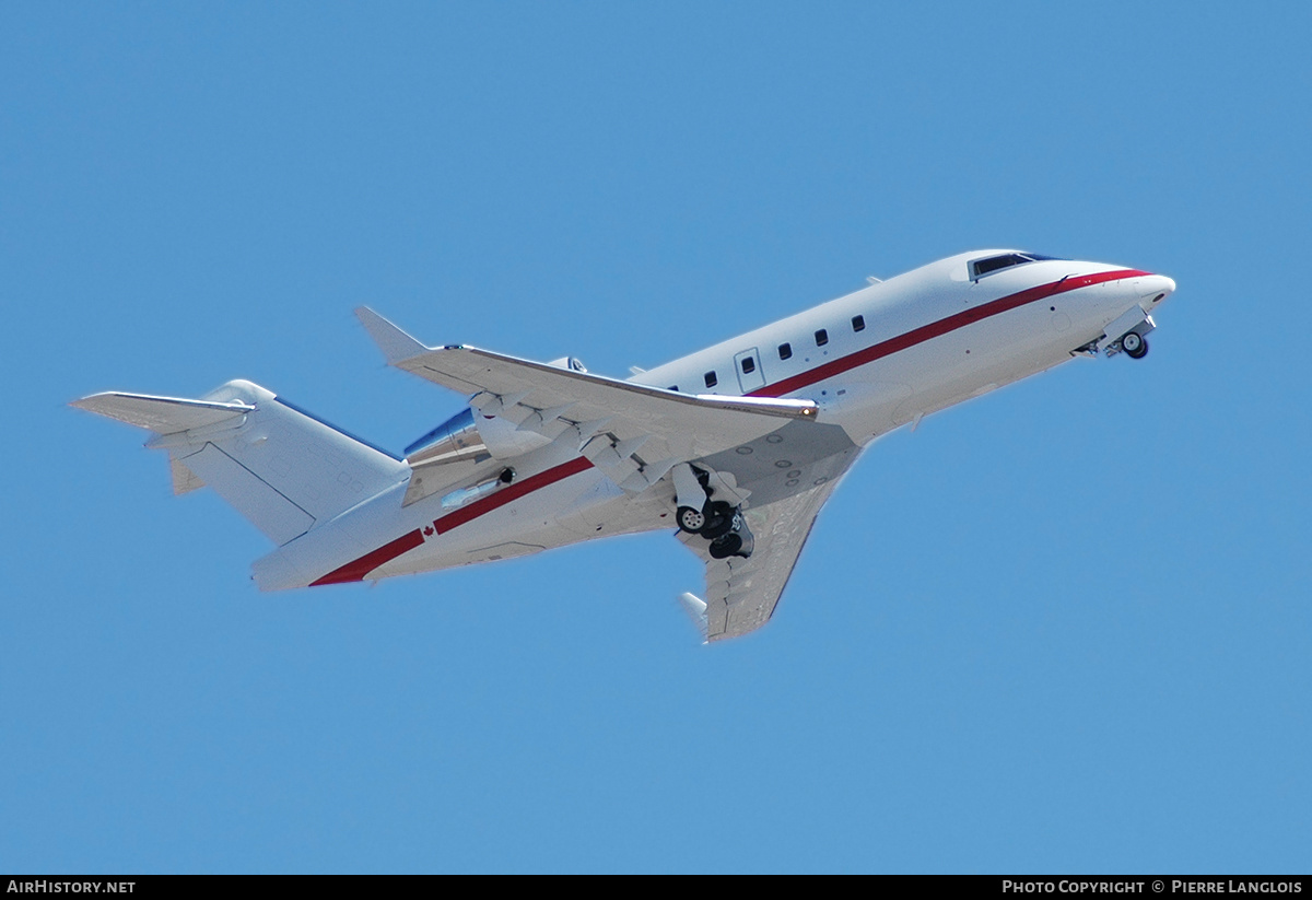 Aircraft Photo of C-GCNR | Bombardier Challenger 604 (CL-600-2B16) | AirHistory.net #236939
