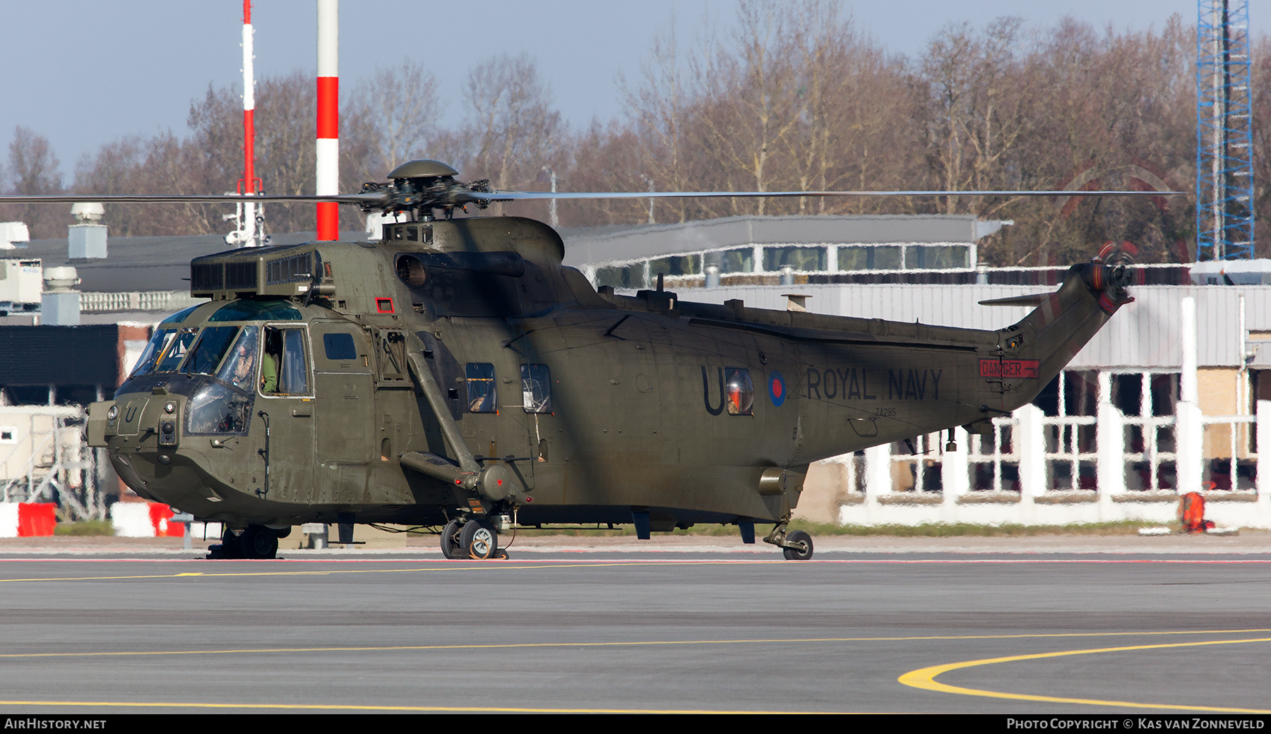 Aircraft Photo of ZA295 | Westland WS-61 Sea King HC4+ | UK - Navy | AirHistory.net #237007