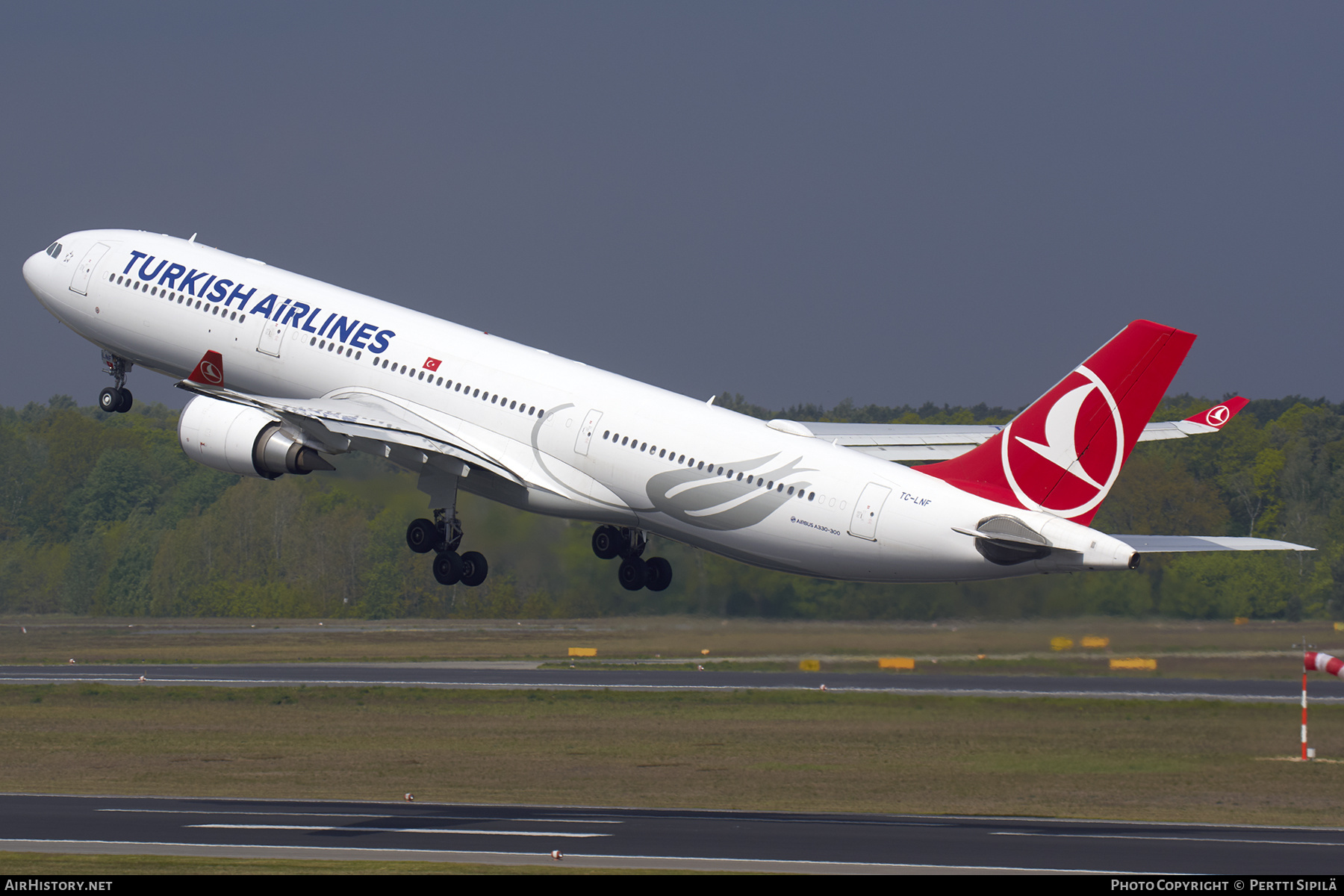 Aircraft Photo of TC-LNF | Airbus A330-303 | Turkish Airlines | AirHistory.net #237019