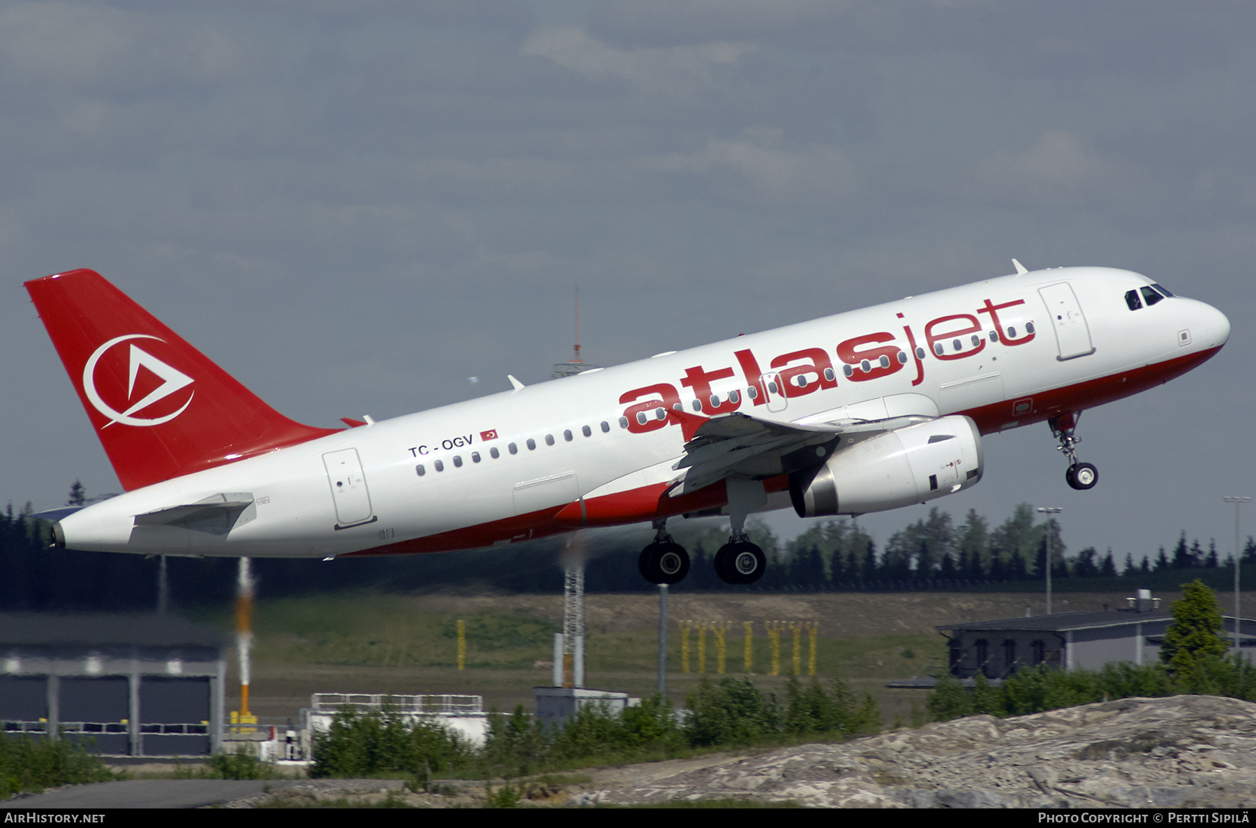 Aircraft Photo of TC-OGV | Airbus A319-132 | Atlasjet Airlines | AirHistory.net #237059
