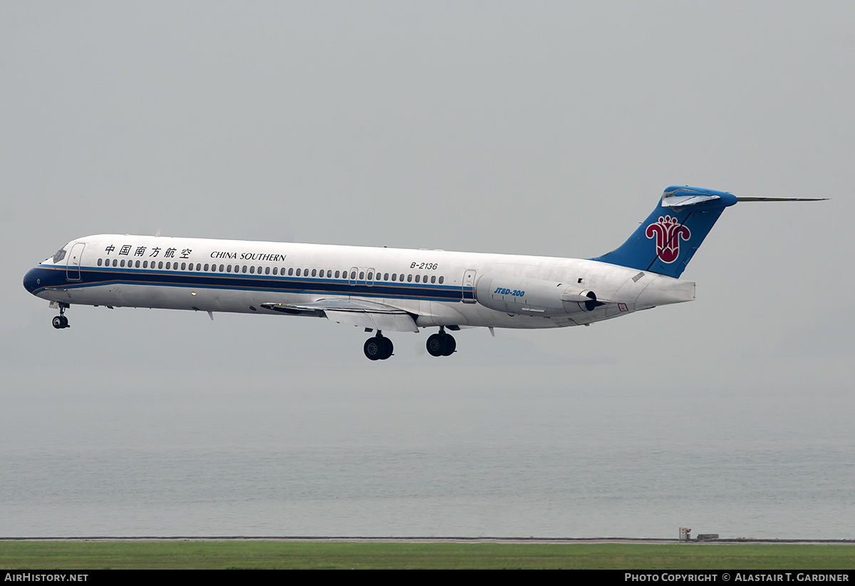 Aircraft Photo of B-2136 | McDonnell Douglas MD-82 (DC-9-82) | China Southern Airlines | AirHistory.net #237309