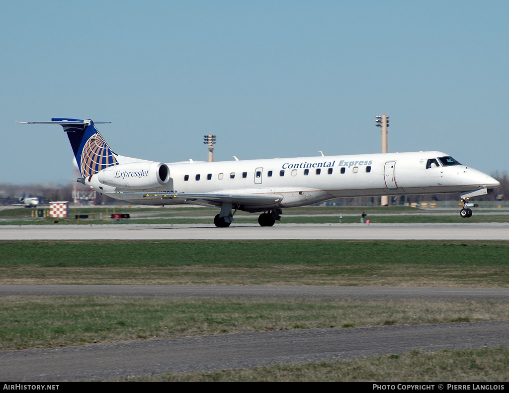 Aircraft Photo of N17928 | Embraer ERJ-145ER (EMB-145ER) | Continental Express | AirHistory.net #237463