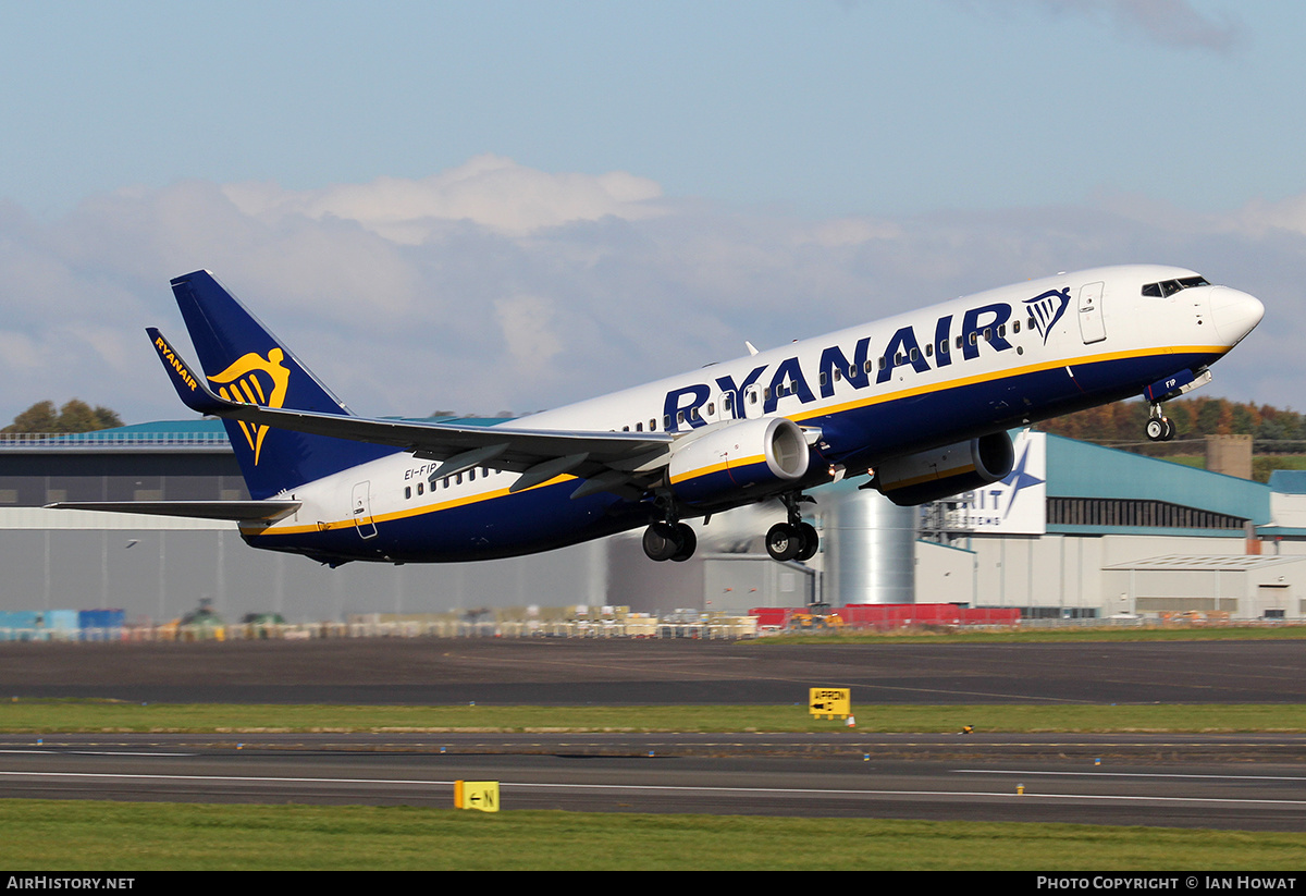 Aircraft Photo of EI-FIP | Boeing 737-8AS | Ryanair | AirHistory.net #237518