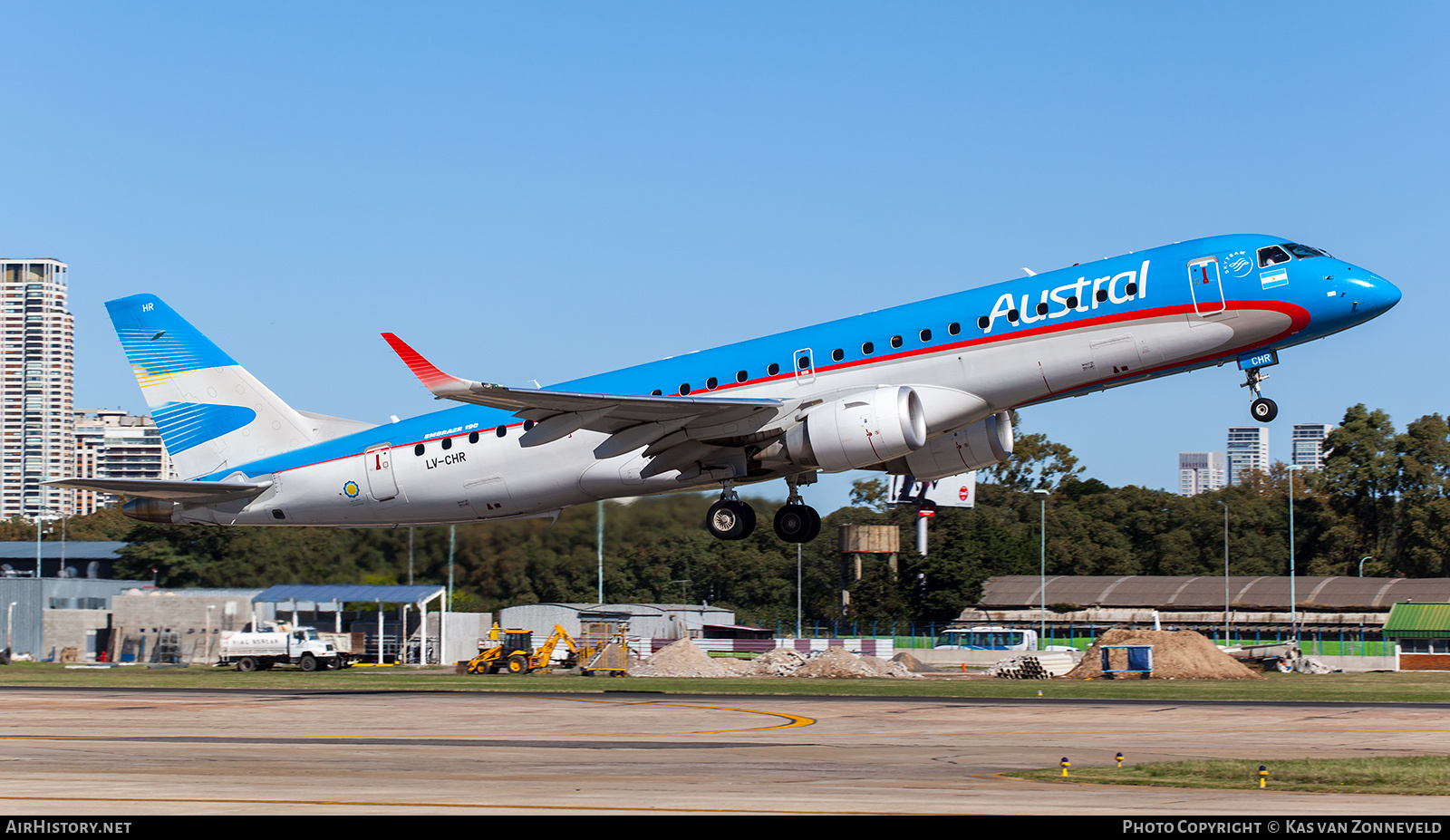 Aircraft Photo of LV-CHR | Embraer 190AR (ERJ-190-100IGW) | Austral Líneas Aéreas | AirHistory.net #237601