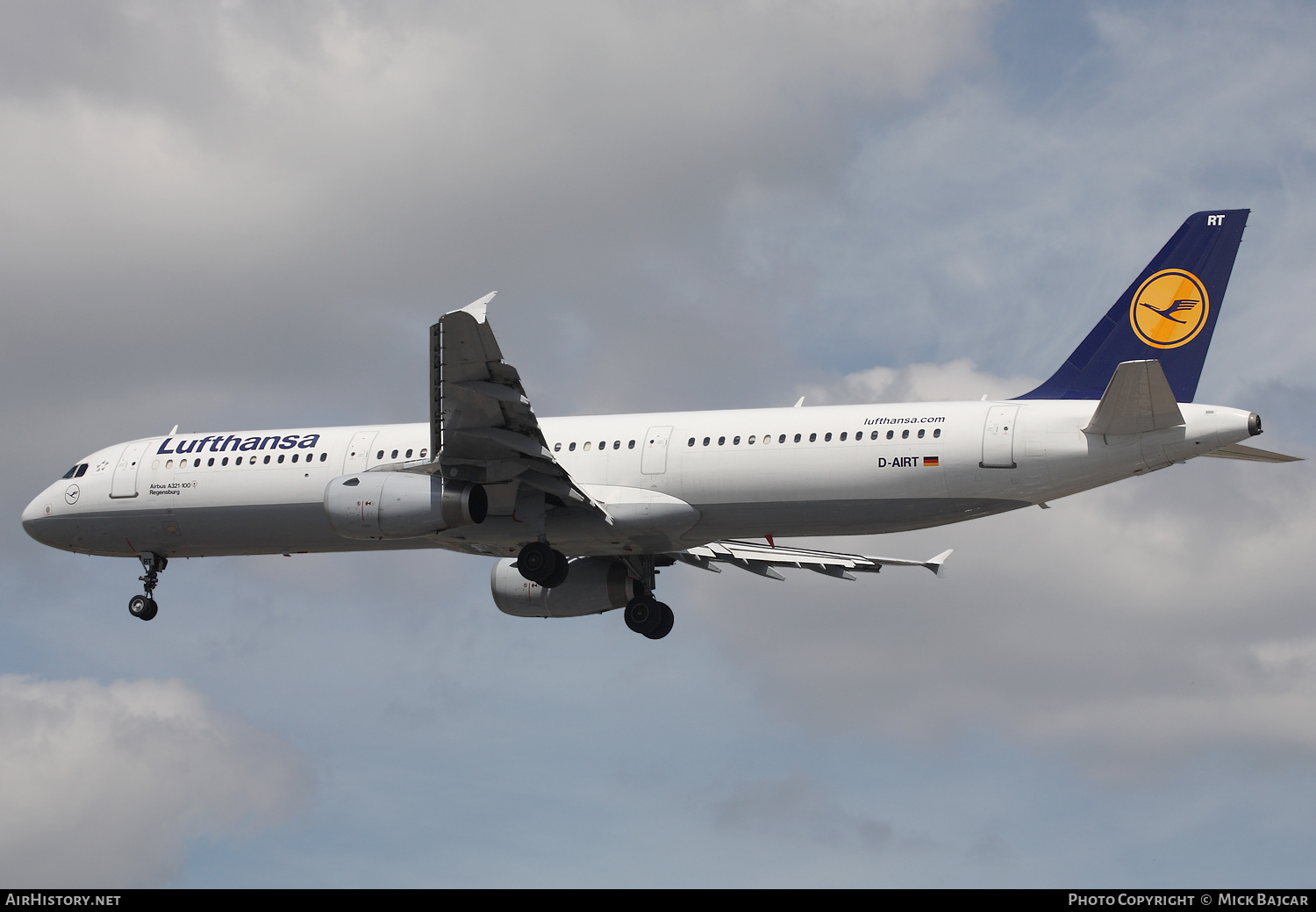 Aircraft Photo of D-AIRT | Airbus A321-131 | Lufthansa | AirHistory.net #237617