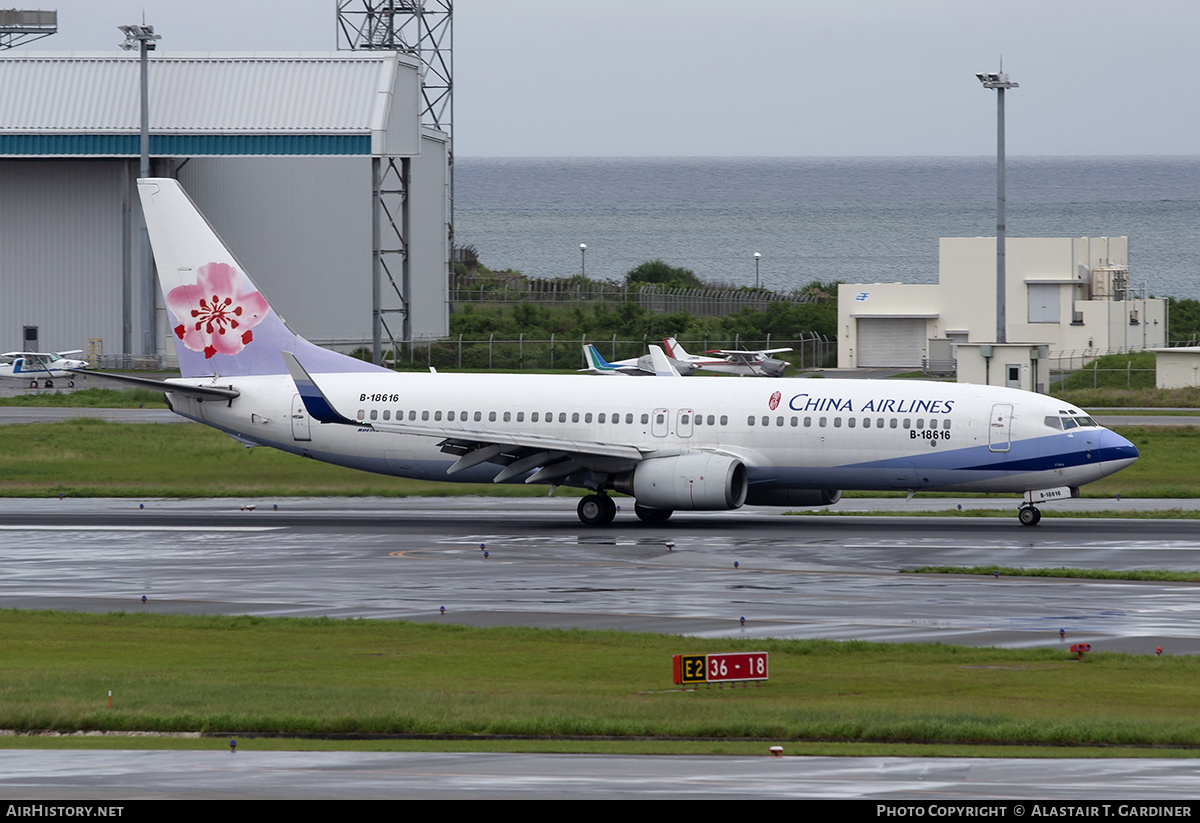 Aircraft Photo of B-18616 | Boeing 737-809 | China Airlines | AirHistory.net #237662