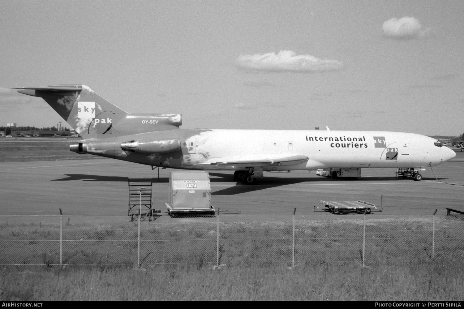 Aircraft Photo of OY-SEV | Boeing 727-281(F) | Sky Pak International Couriers | AirHistory.net #237698