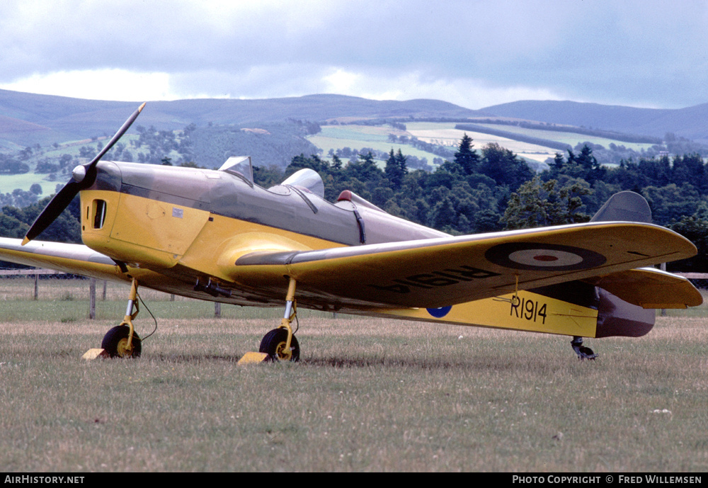 Aircraft Photo of G-AHUJ / R1914 | Miles M.14A Hawk Trainer 3 | UK - Air Force | AirHistory.net #237808