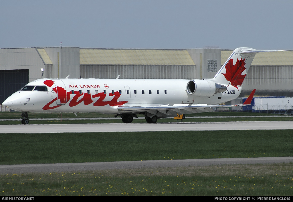Aircraft Photo of C-GJZB | Bombardier CRJ-200ER (CL-600-2B19) | Air Canada Jazz | AirHistory.net #237931