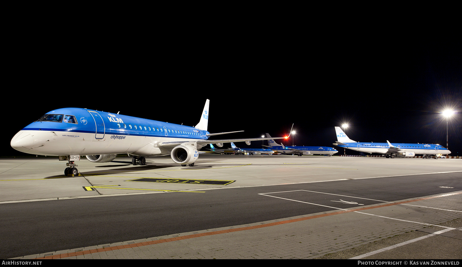 Aircraft Photo of PH-EZD | Embraer 190STD (ERJ-190-100STD) | KLM Cityhopper | AirHistory.net #238039