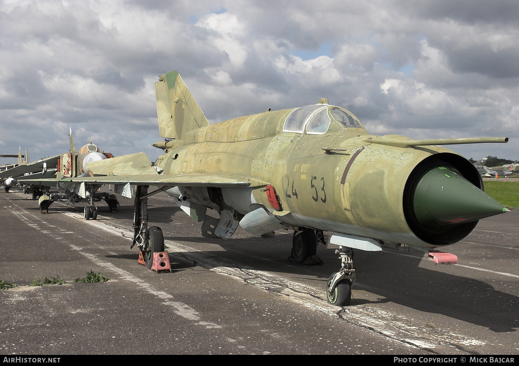 Aircraft Photo of 2453 | Mikoyan-Gurevich MiG-21bis | East Germany - Air Force | AirHistory.net #238114