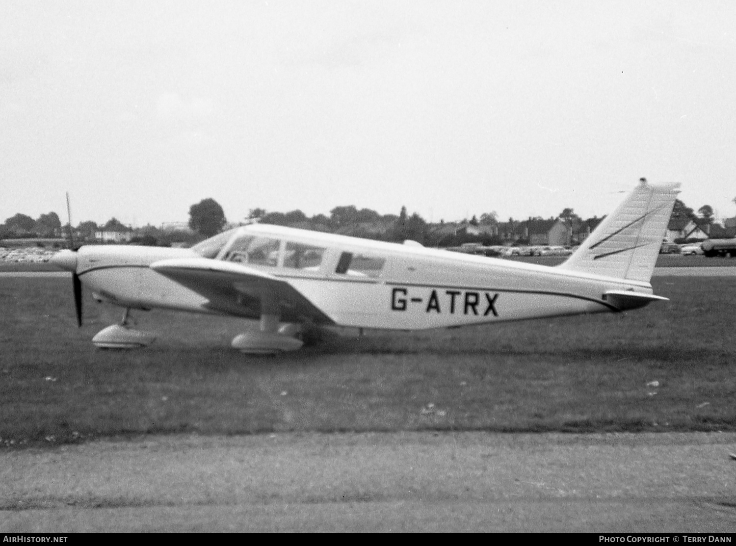 Aircraft Photo of G-ATRX | Piper PA-32-260 Cherokee Six | AirHistory.net #238298