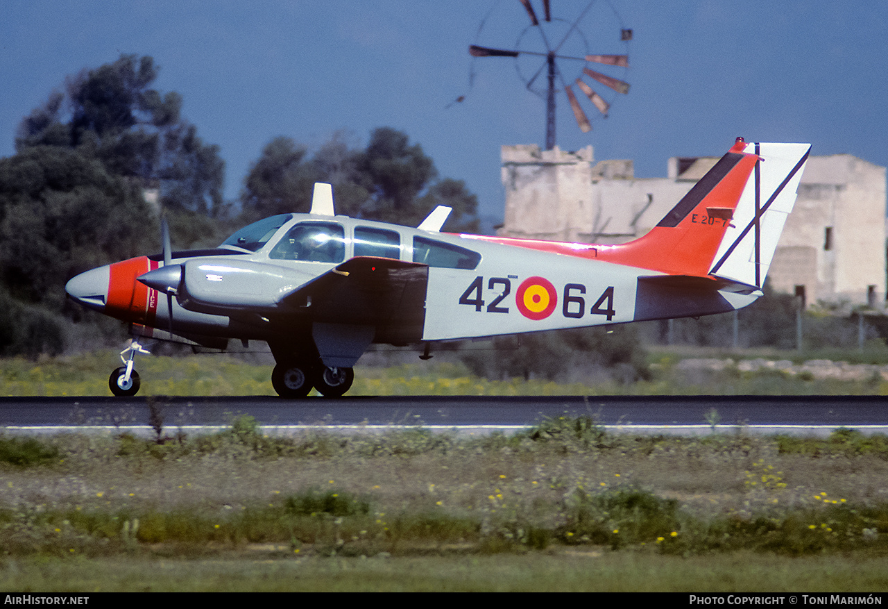 Aircraft Photo of E.20-7 | Beech B55 Baron (95-B55) | Spain - Air Force | AirHistory.net #238308