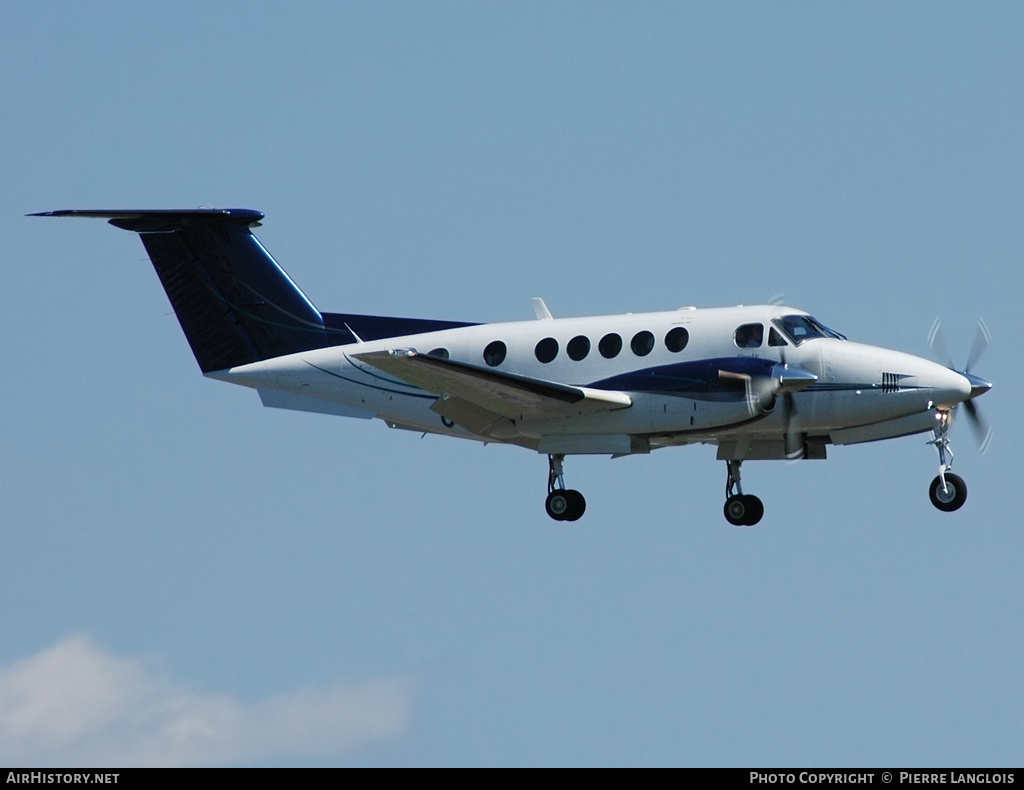 Aircraft Photo of C-FGMG | Raytheon B200 King Air | AirHistory.net #238460