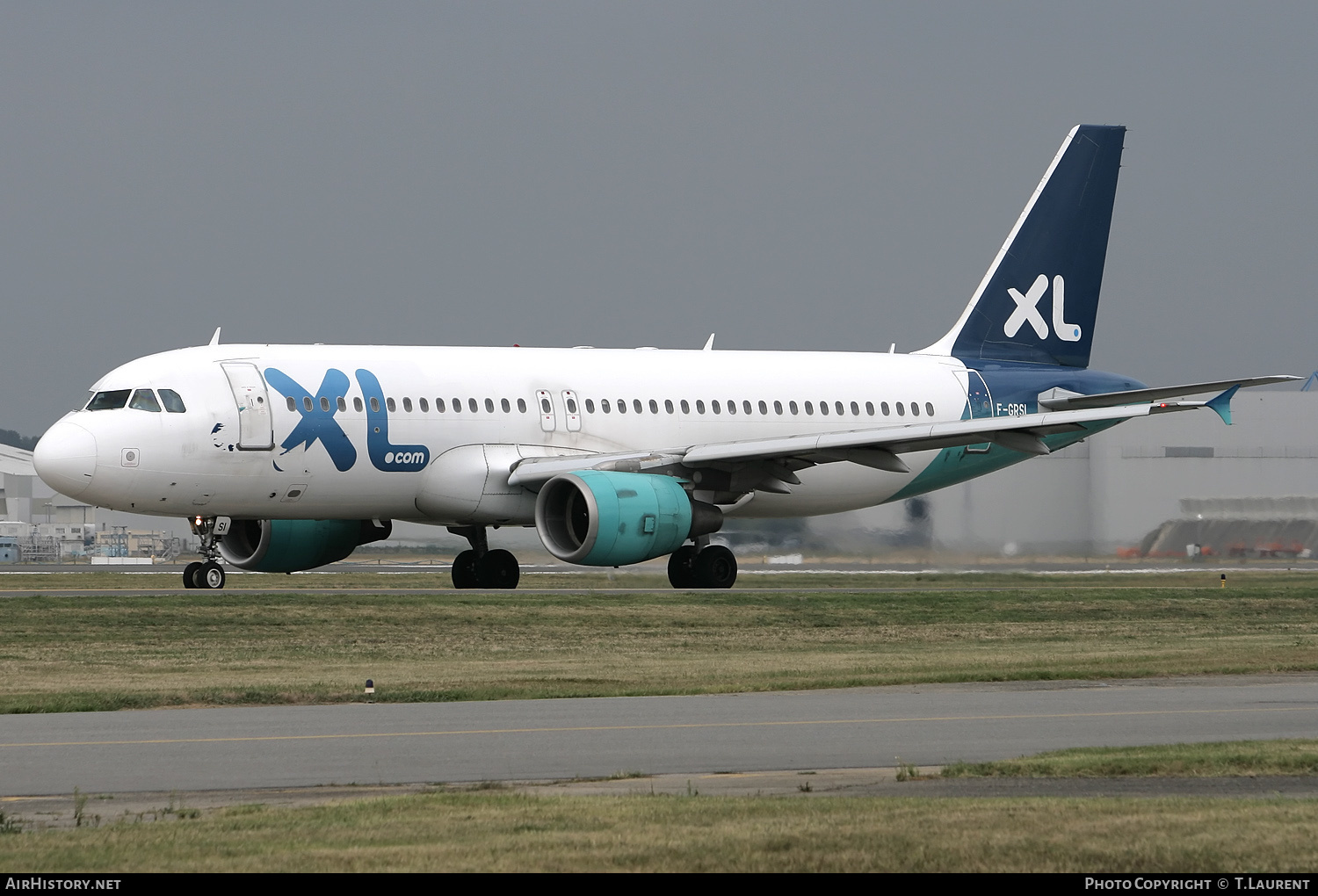 Aircraft Photo of F-GRSI | Airbus A320-214 | XL Airways | AirHistory.net #238492