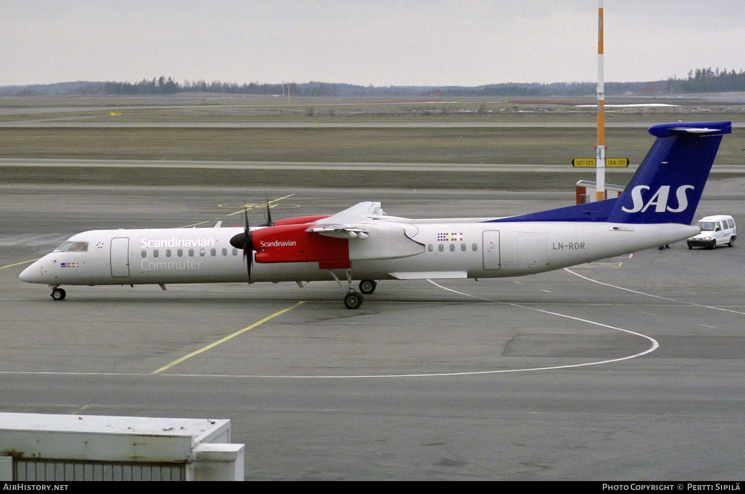 Aircraft Photo of LN-RDR | Bombardier DHC-8-402 Dash 8 | Scandinavian Commuter - SAS | AirHistory.net #238517