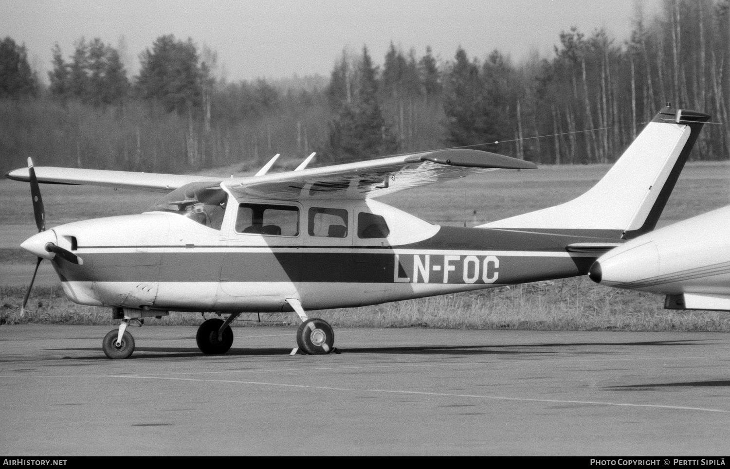Aircraft Photo of LN-FOC | Cessna 210H Centurion | AirHistory.net #238522