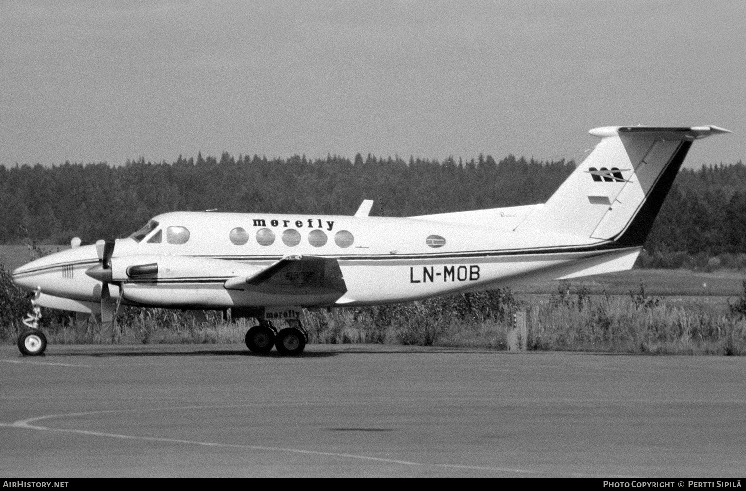 Aircraft Photo of LN-MOB | Beech 200 Super King Air | Mørefly | AirHistory.net #238540